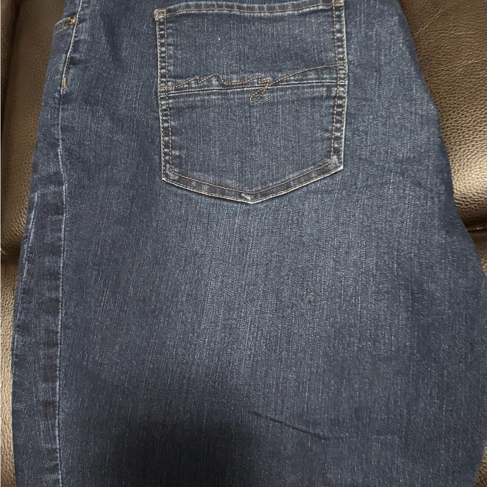 Soho Curvy Crop Jeans - Dark Blue - Picture 4 of 6